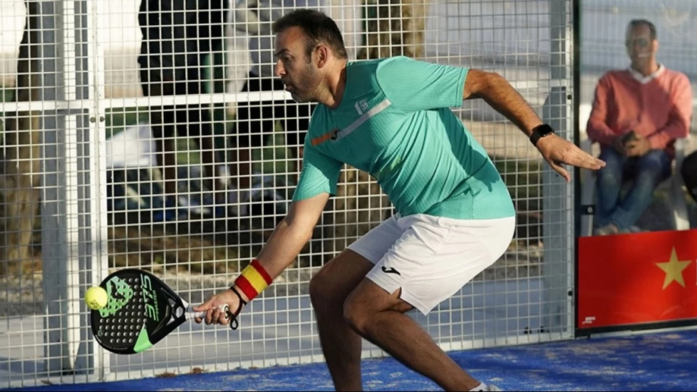 Salazar och Araujo presenterar legendaren som ny tränare